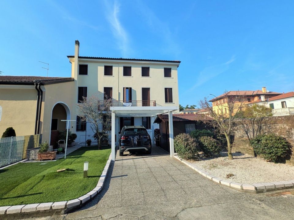 Rækkehus i Castelfranco Veneto, Treviso - foto 1