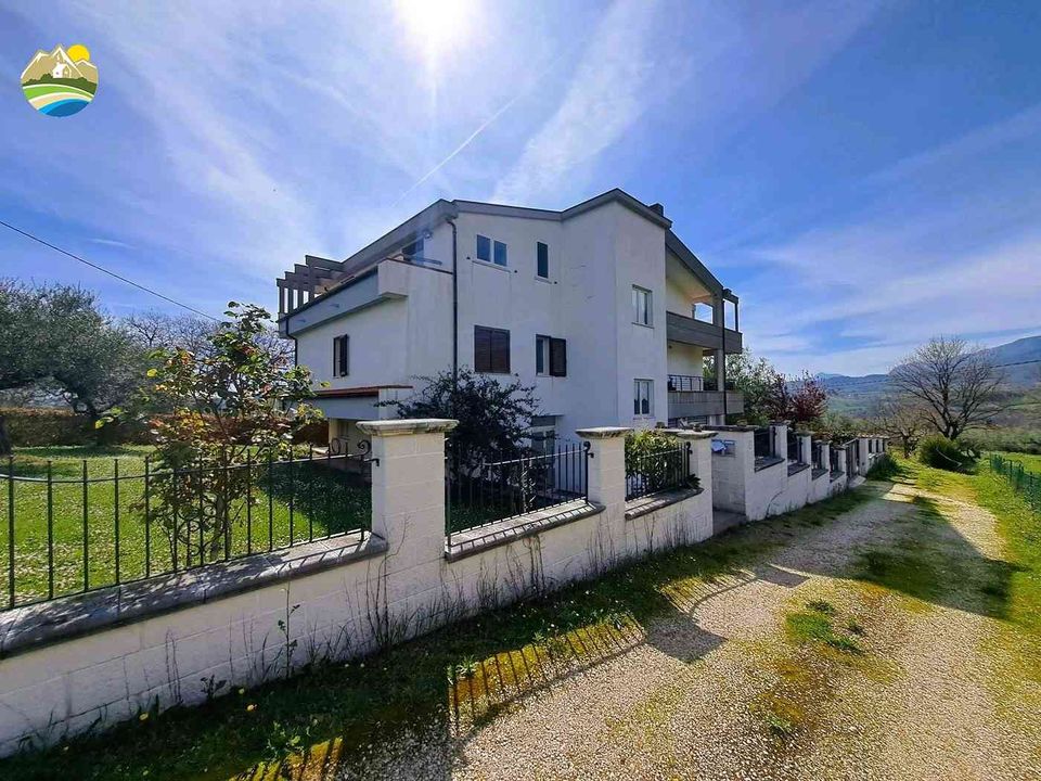 Villa i Penne, Pescara - bilde 4