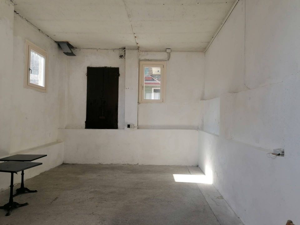 L'establiment comercial a Lecco, Lecco - foto 3