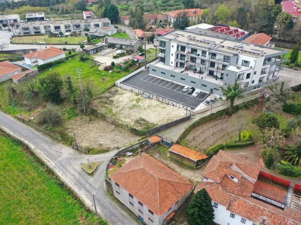 Helårsgrund i Cristelo, Porto - foto 1