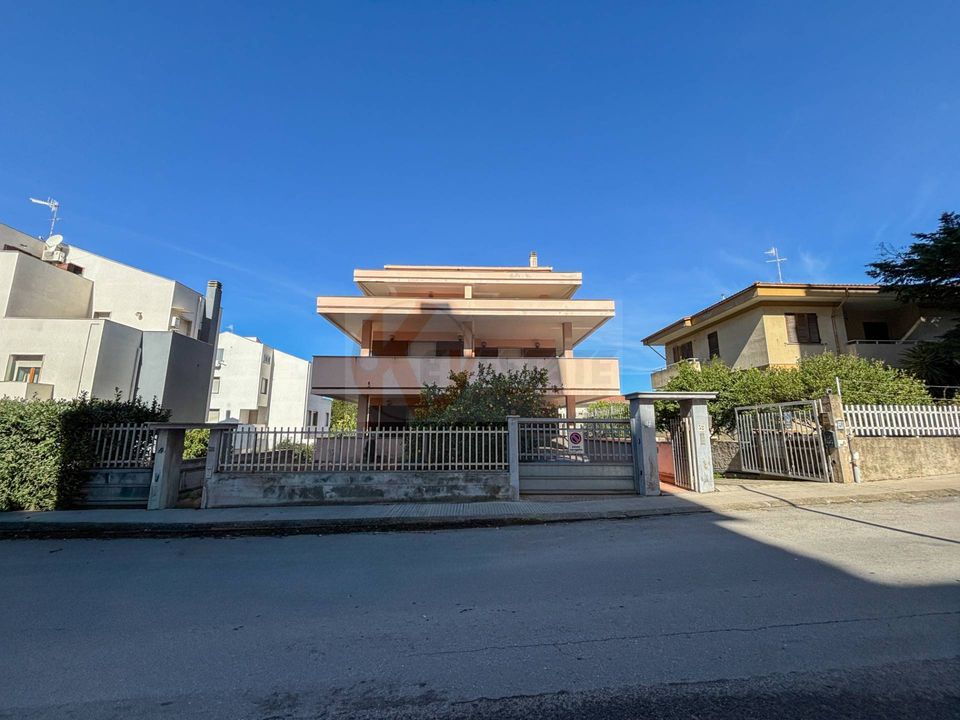 Villa i Sassari, Sassari - bilde 1
