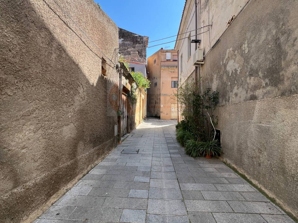Erhvervsejendom i Sassari, Sassari - foto 2