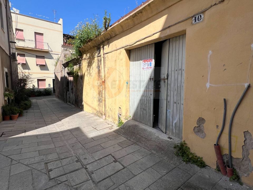 Erhvervsejendom i Sassari, Sassari - foto 5