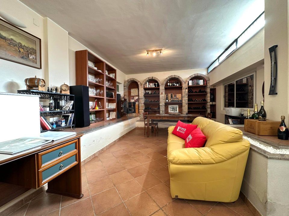 Erhvervsejendom i Sassari, Sassari - foto 3