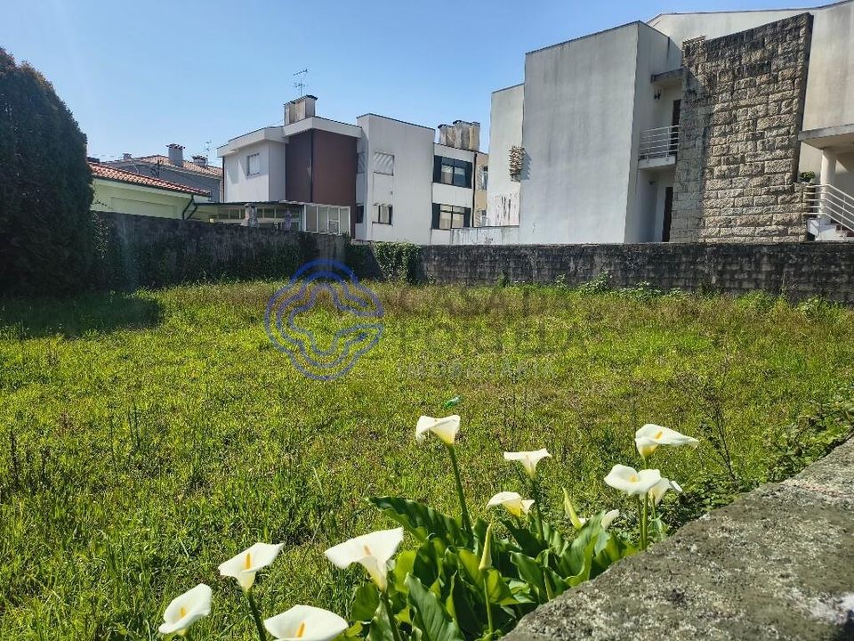 Helårsgrund i Maia, Porto - foto 1