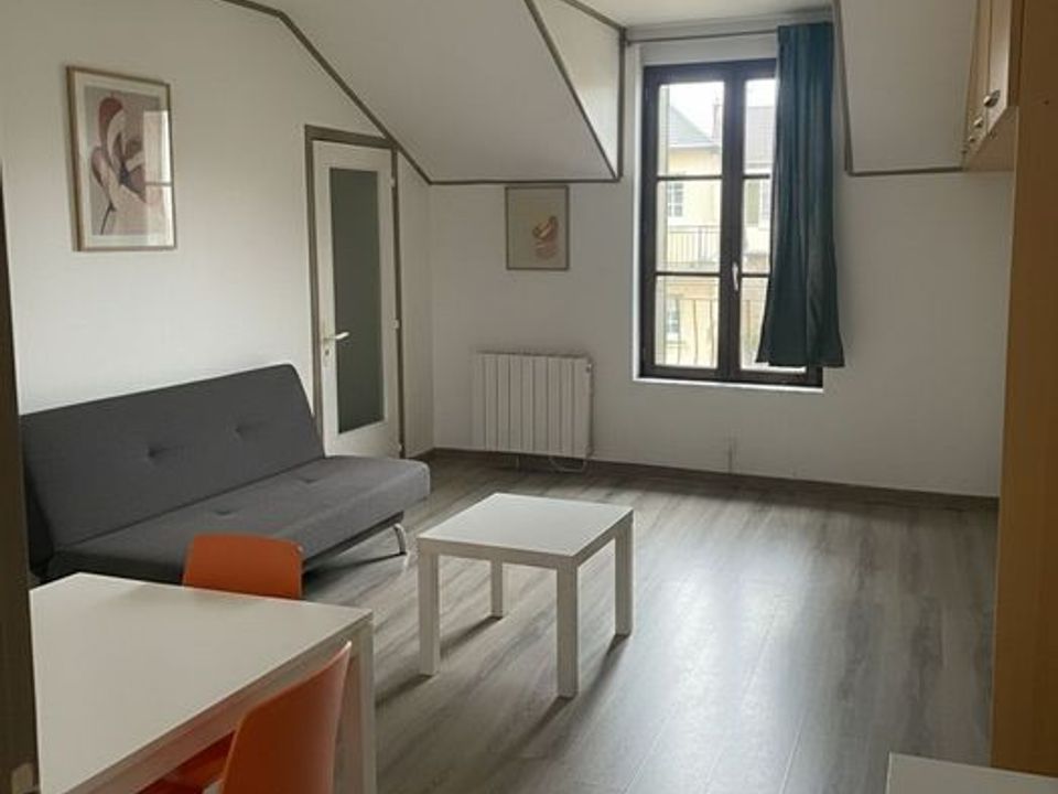 Estudi a Etrechy, Essonne - foto 3