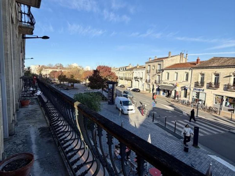 Erhvervsejendom i Bordeaux, Gironde - foto 2