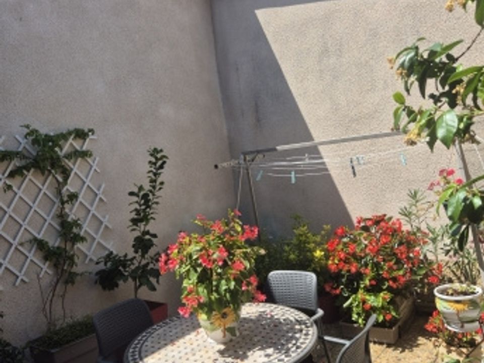 Landsbyhus i Douzens, Aude - bilde 1