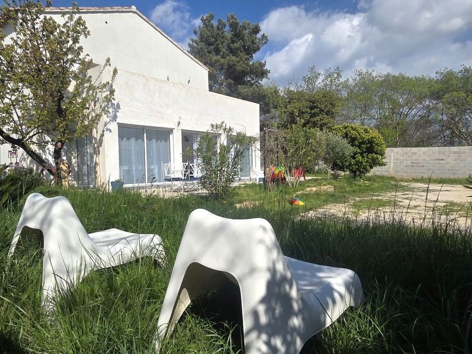 Villa i Aubagne en Provence, Bouches-du-Rhone - foto 1