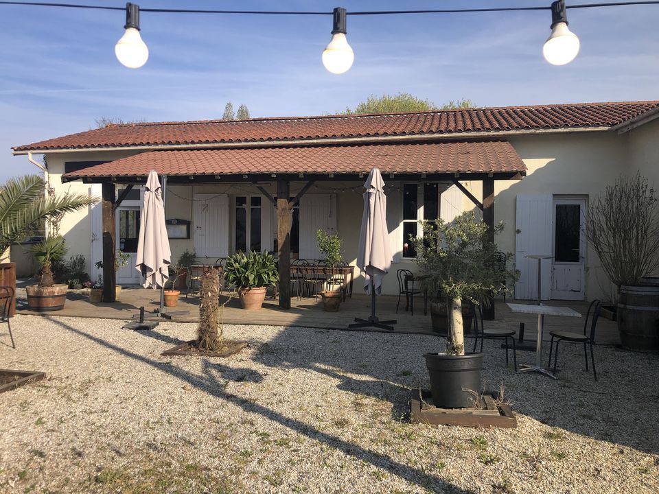 L'establiment comercial a Gaillan-en-Médoc, Gironde - foto 1