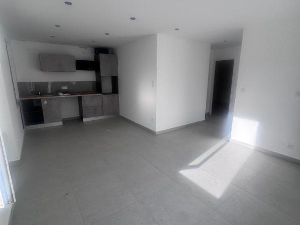 Apartamento en Le Chambon-Feugerolles, Loire - foto 2