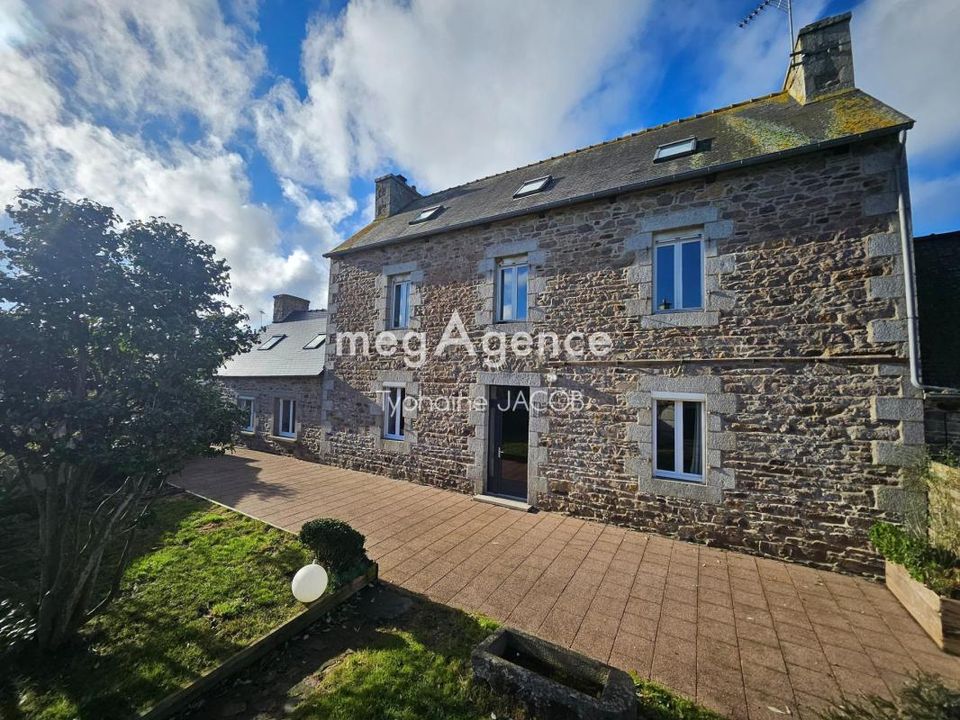 Villa i Ploëzal, Cotes-d'Armor - foto 1