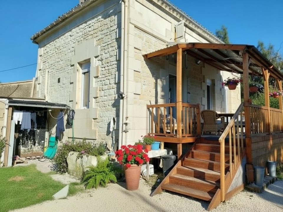 Landejendom i Saint-Germain-de-Lusignan, Charente-Maritime - foto 2