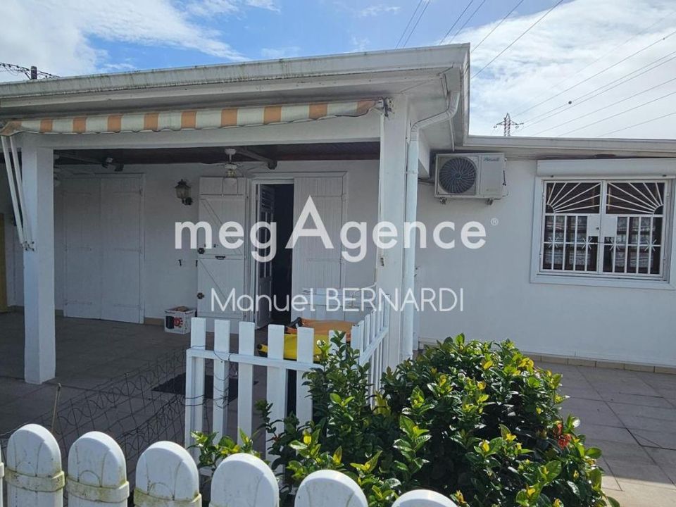 Villa i Les Abymes, Guadeloupe - foto 1