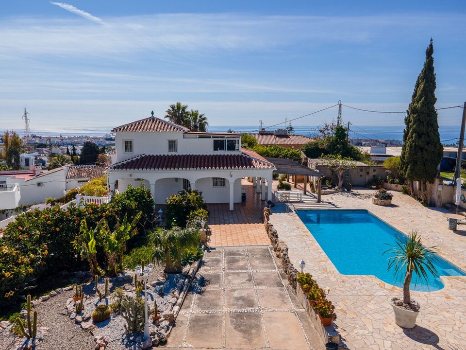 Villa i Nerja, Malaga - foto 1