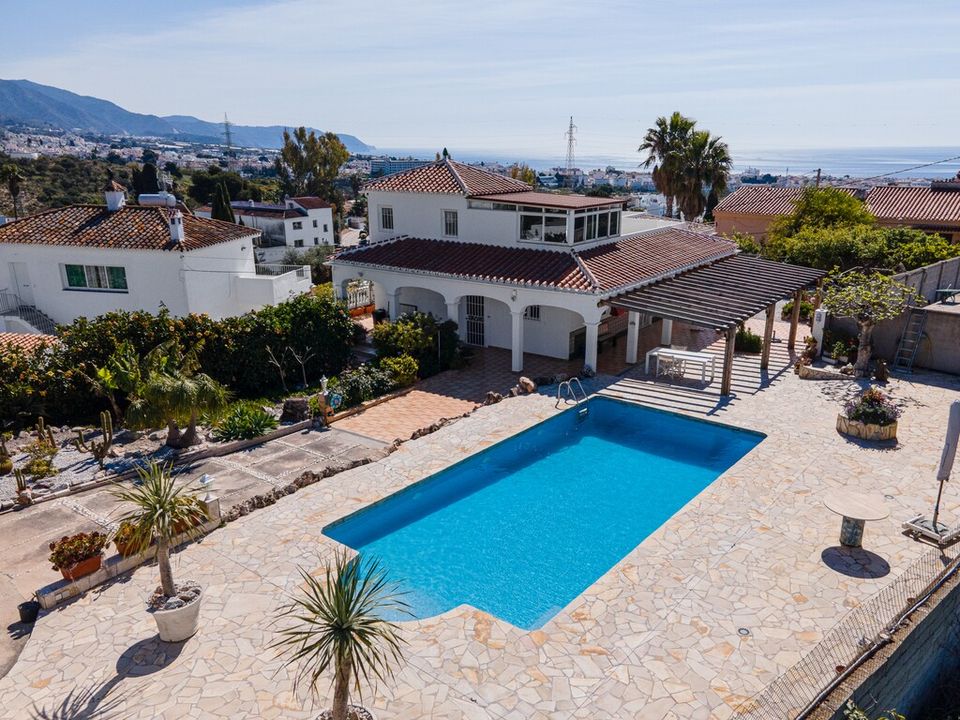 Villa i Nerja, Malaga - foto 2
