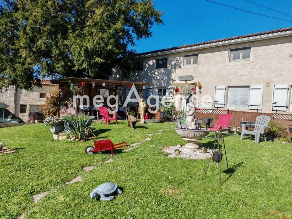 Villa i Saintes, Charente-Maritime - foto 1