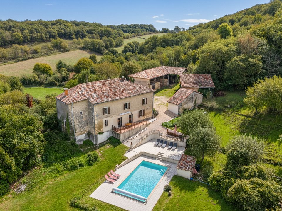Villa i Boussan, Haute-Garonne - foto 1