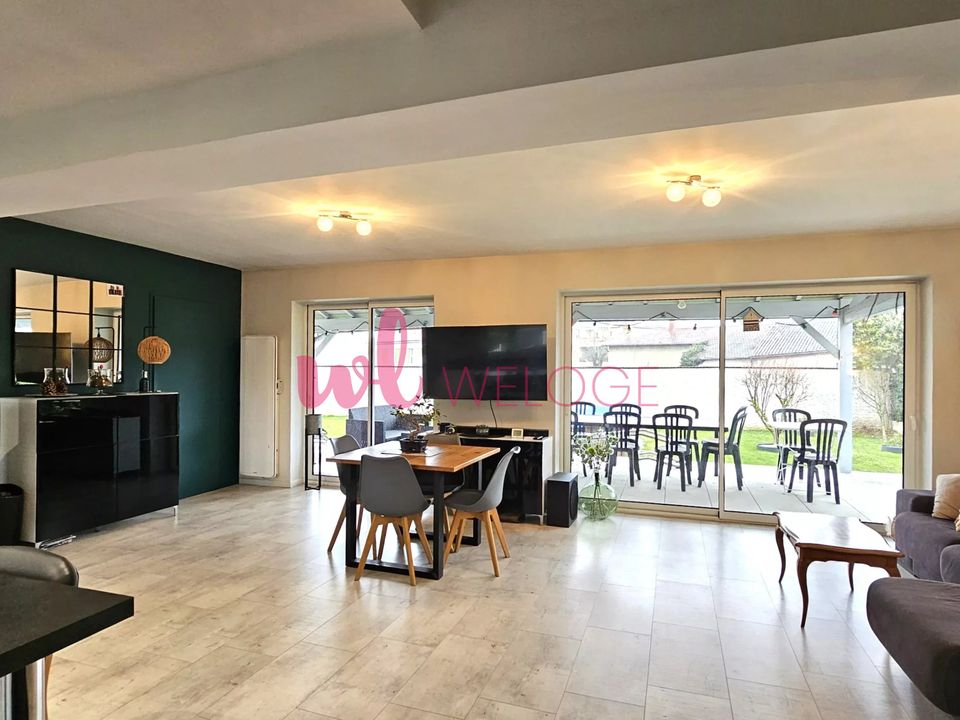 Villa i Genas, Rhone - foto 1