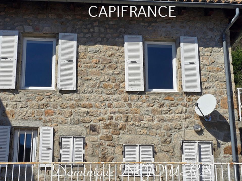 Villa i Marcols-les-Eaux, Ardeche - foto 1