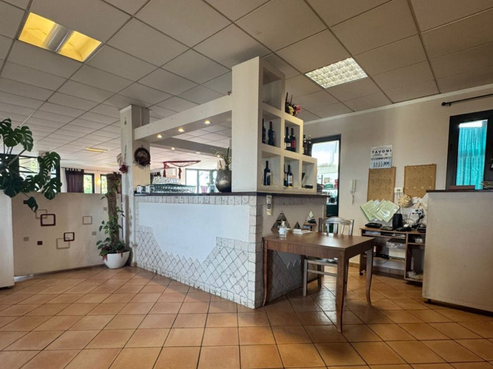 Erhvervsejendom i Sassari, Sassari - foto 4