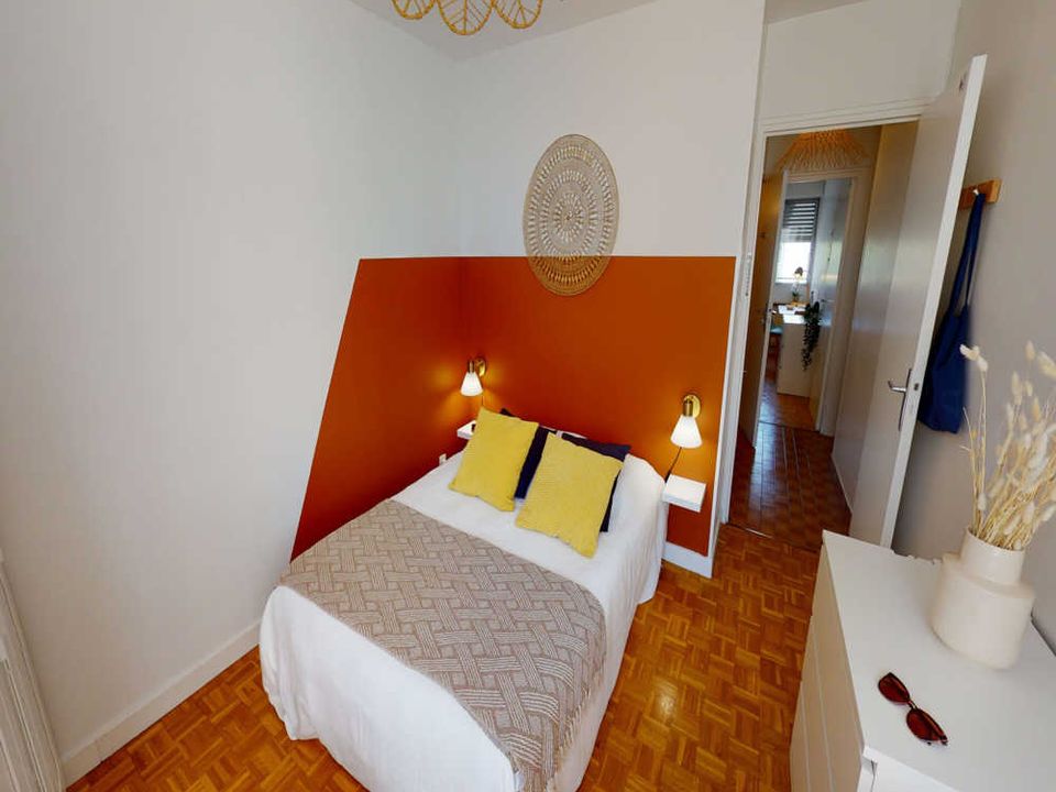 Apartment in Lyon, Rhone - photo 2
