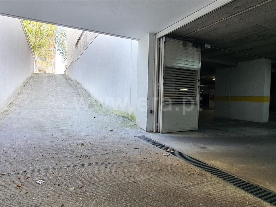 Garage i Oeiras, Lisbon - foto 2