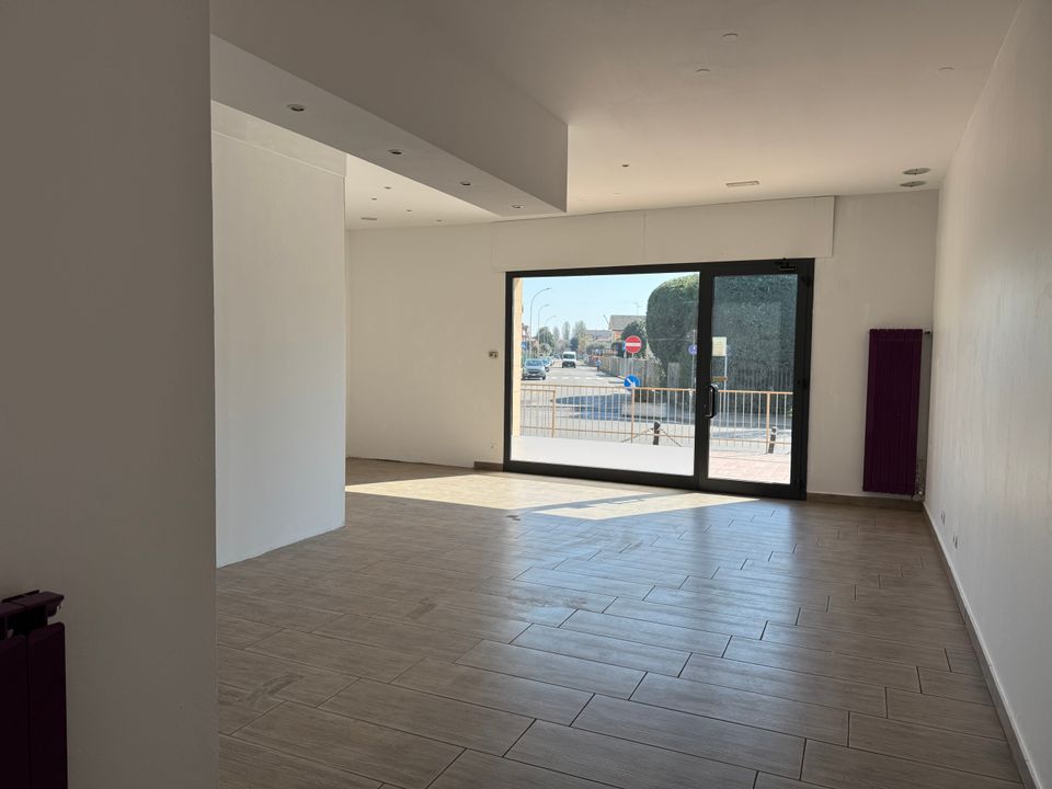 Erhvervsejendom i Cornegliano Laudense, Lodi - foto 1