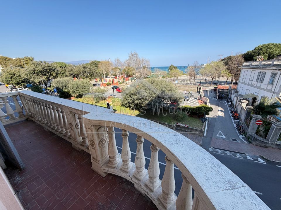 Lejlighed i Vado Ligure, Savona - foto 1