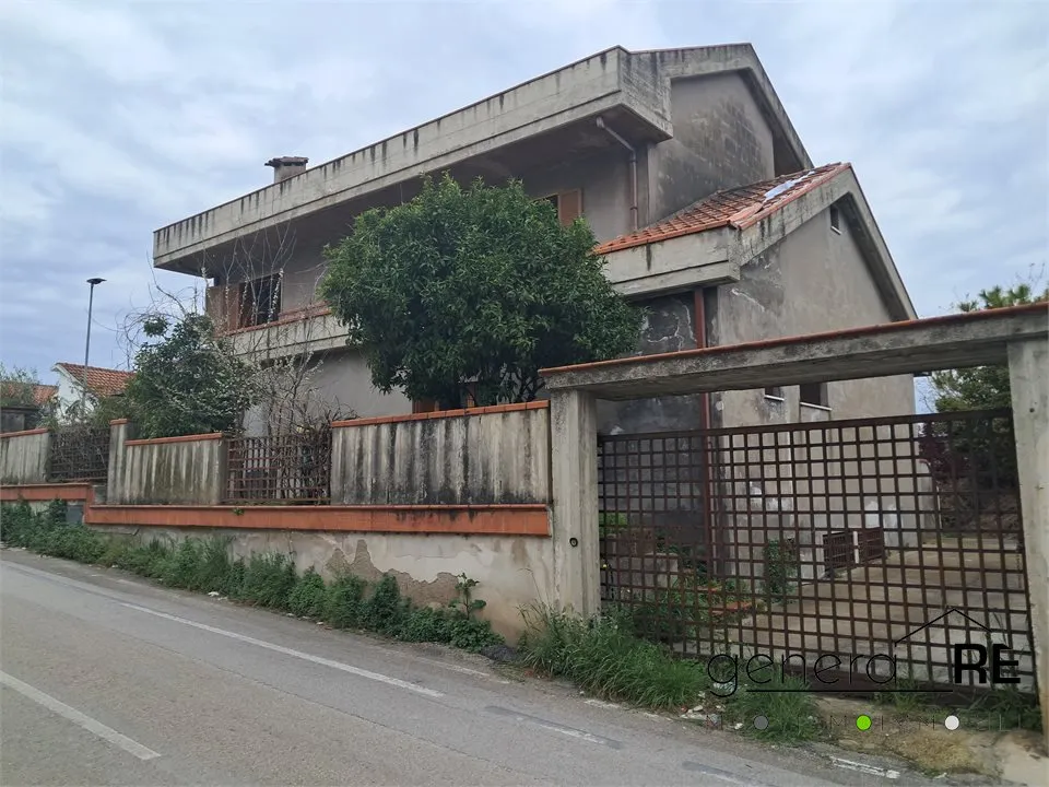 Villa i Pescara, Pescara - bilde 1