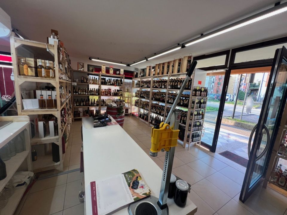 Erhvervsejendom i Lonigo, Vicenza - foto 4