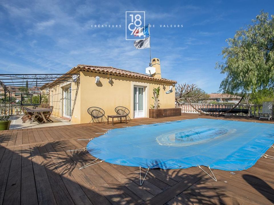 Villa i Marseille, Bouches-du-Rhone - foto 1