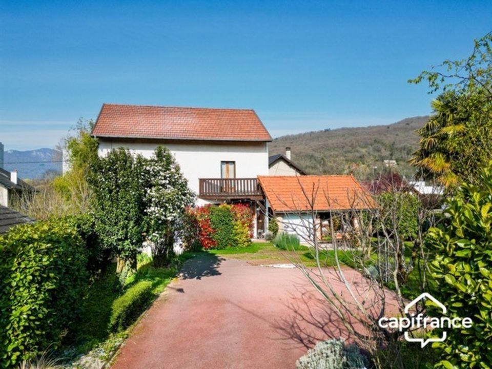 Villa i Aix-les-Bains, Savoie - bilde 1