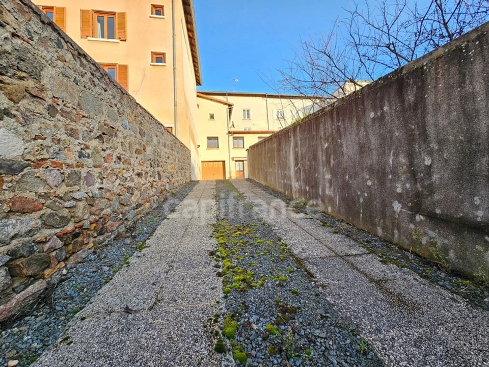 Casa de poble a Panissières, Loire - foto 2