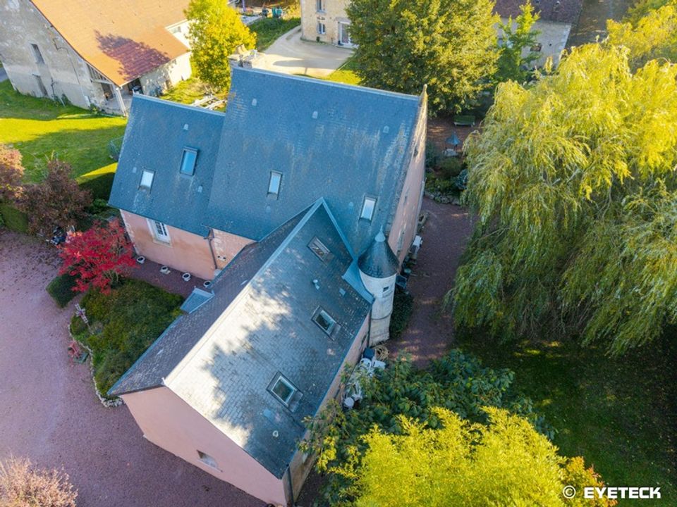 Villa en Saint-Germain-du-Puy, Cher - foto 4