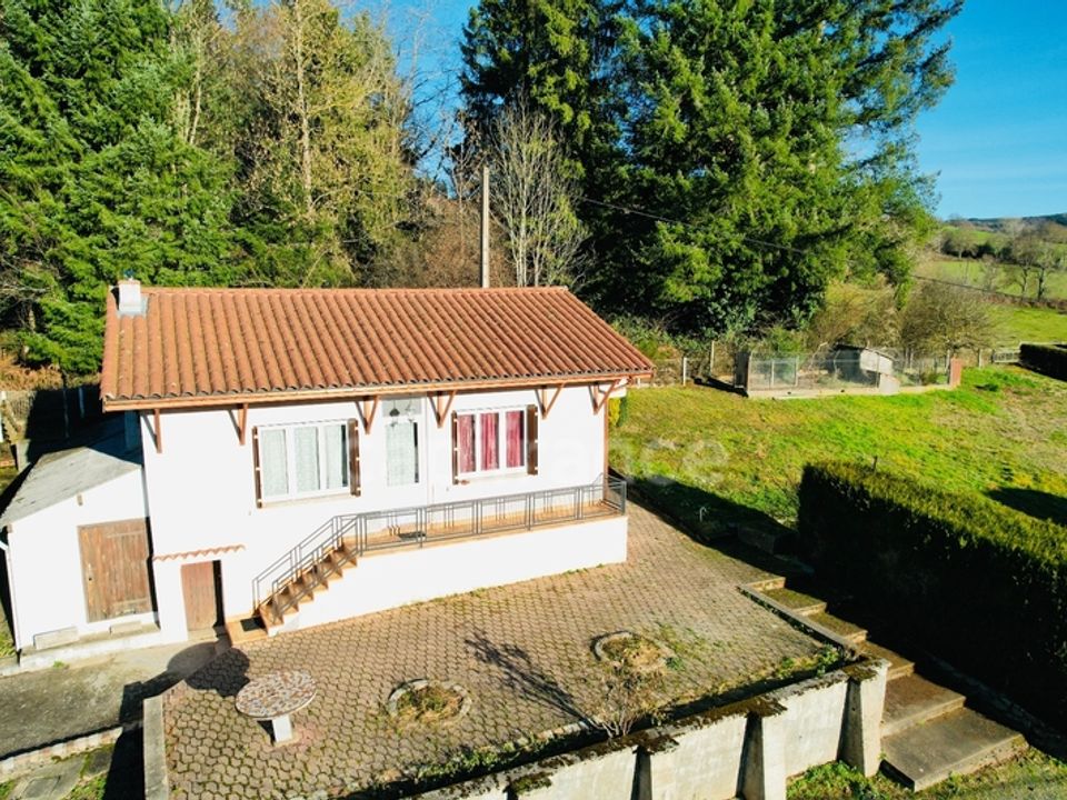 Villa en La Tuiliere, Loire - foto 1