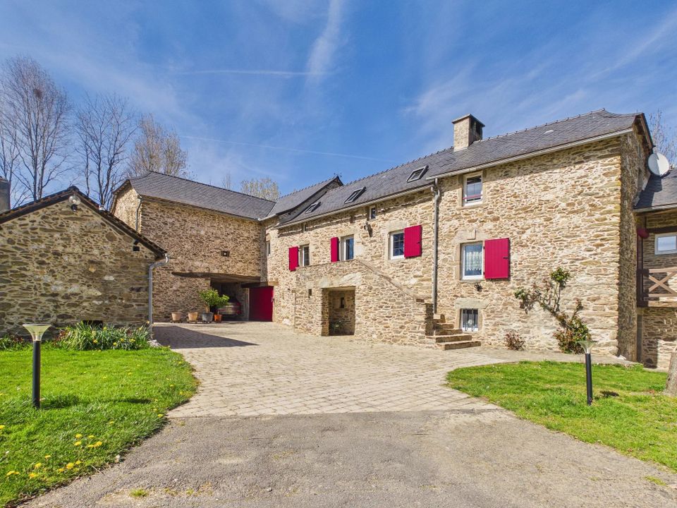 Villa i La Salvetat-Peyralès, Aveyron - foto 1