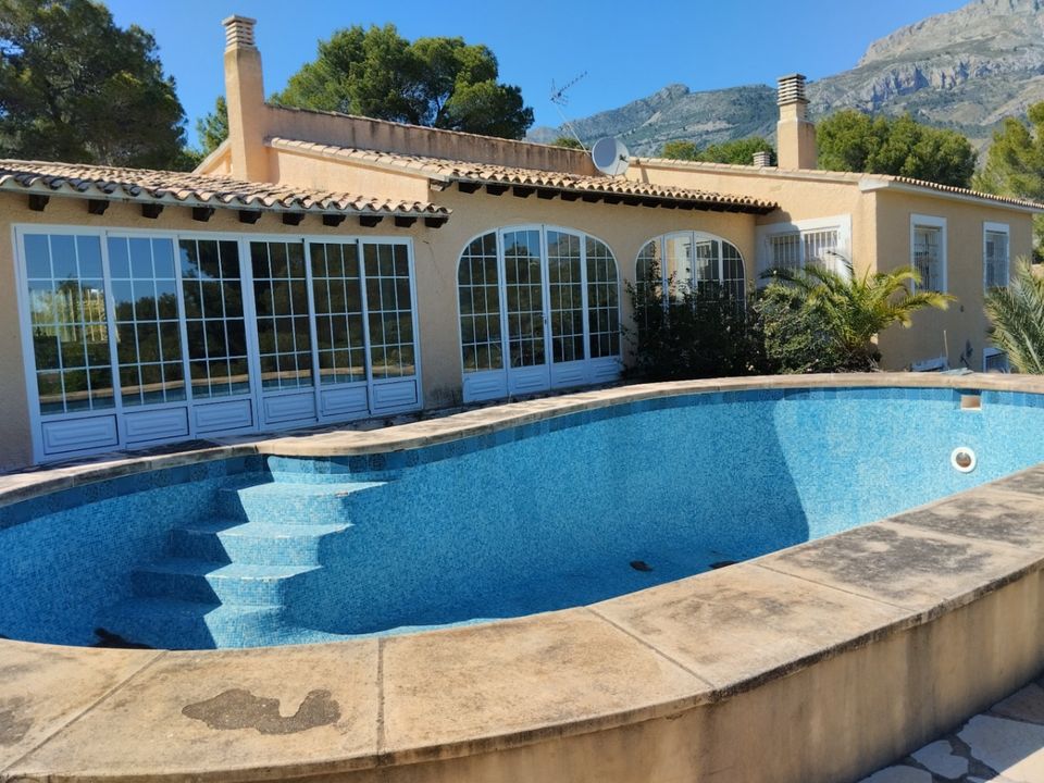 Villa - Altea, Alicante - photo 1