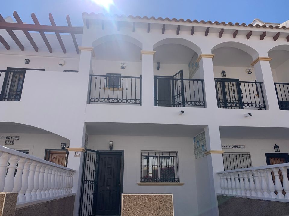 Rekkehus i Punta Prima, Alicante - bilde 1