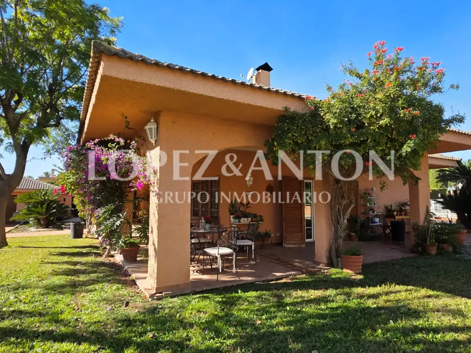 Villa i La Pobla De Vallbona, Valencia - foto 3
