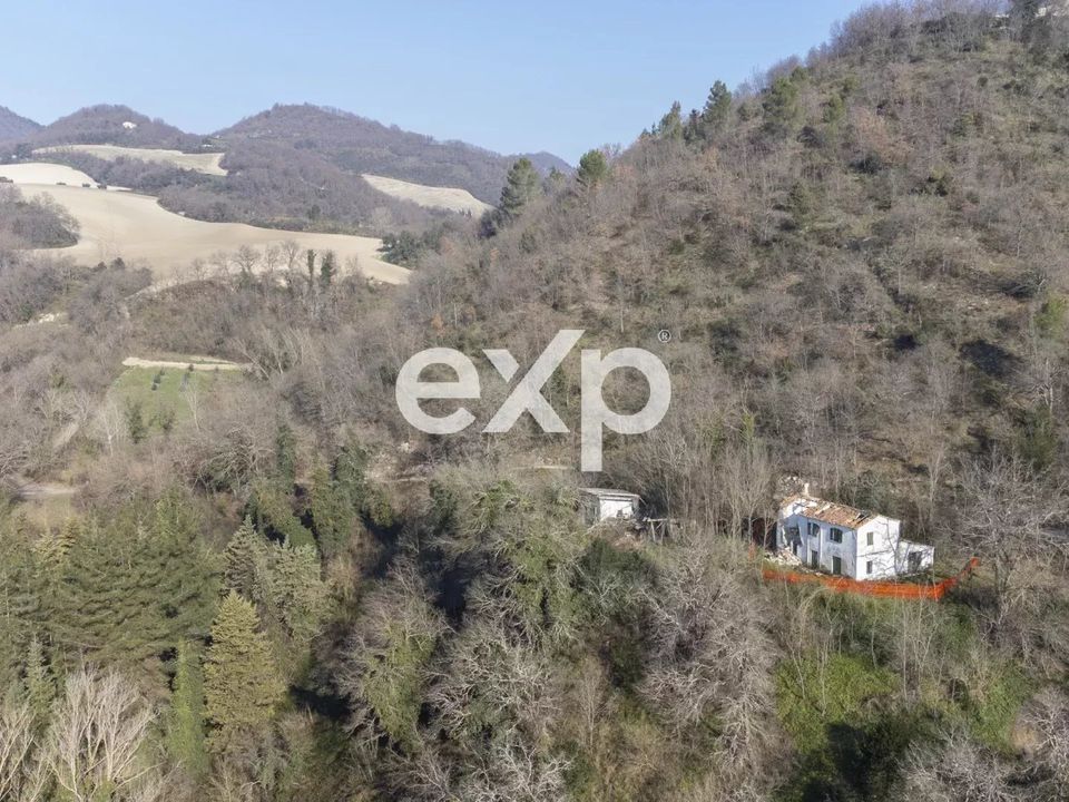 Landejendom i Colli al Metauro, Pesaro and Urbino - foto 1