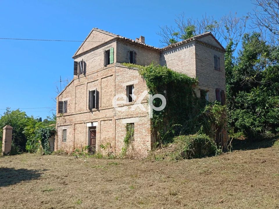 Landhuis in Fano, Pesaro and Urbino - foto 1