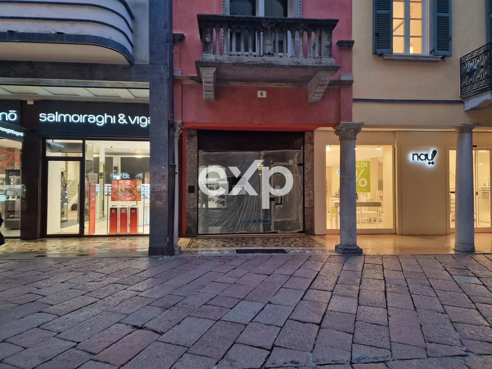 Erhvervsejendom i Varese, Varese - foto 1