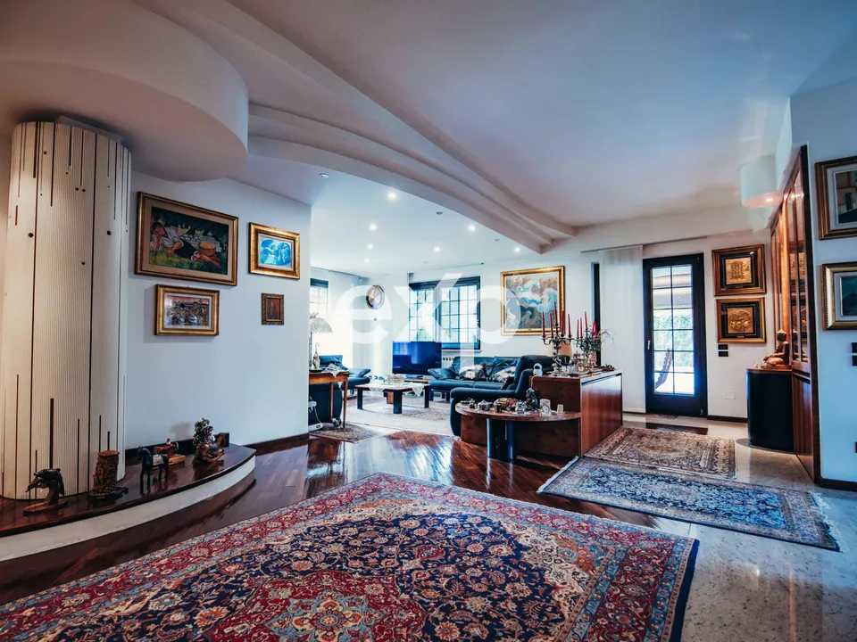 Villa i Rescaldina, Milan - foto 1
