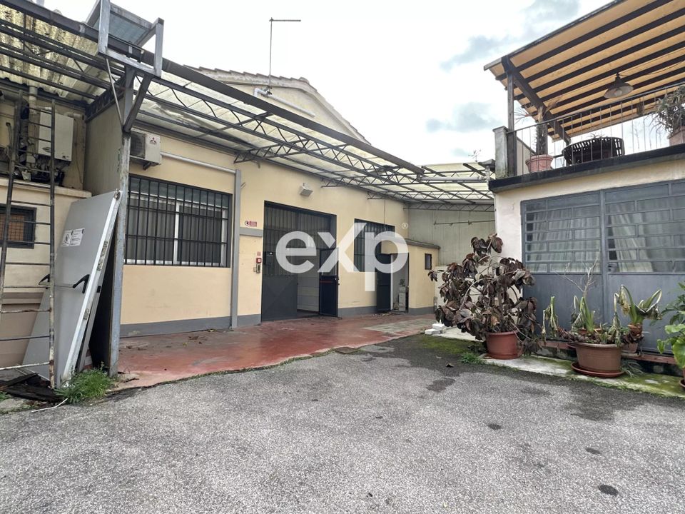 Erhvervsejendom i Prato, Prato - foto 1