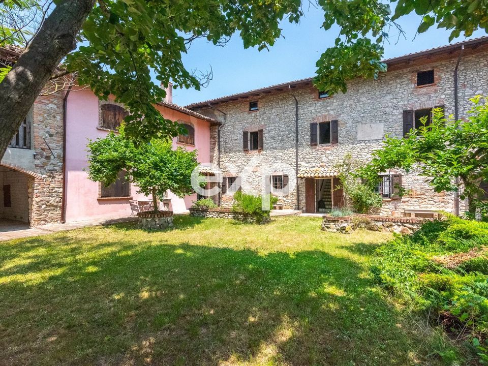 Villa i Borgonovo Val Tidone, Piacenza - bilde 1