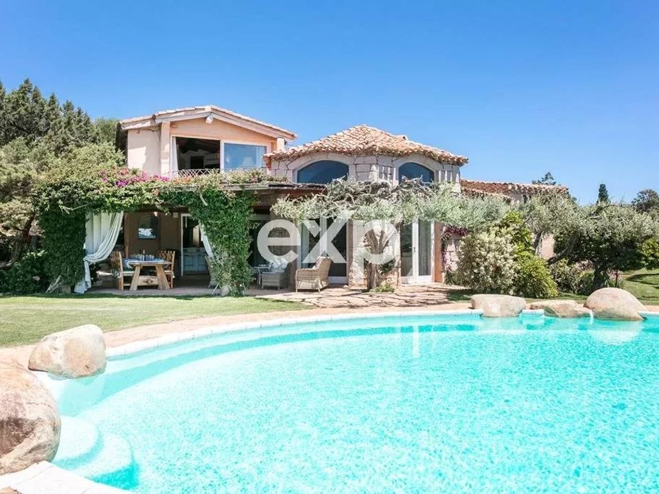 Villa i Arzachena, Sassari - foto 1