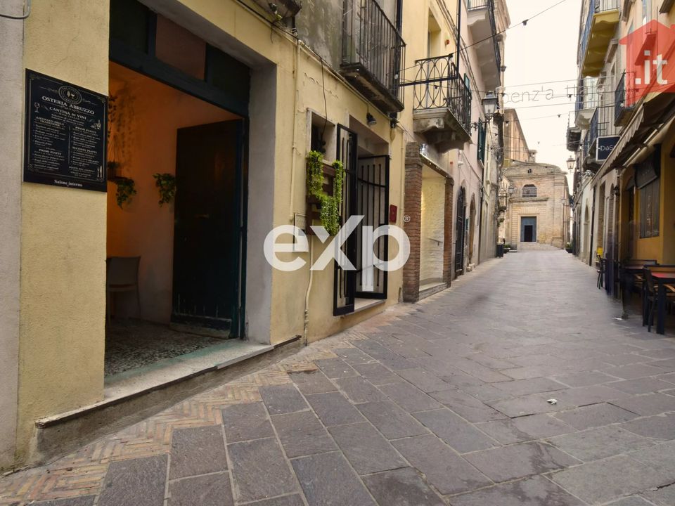 Erhvervsejendom i Vasto, Chieti - foto 2