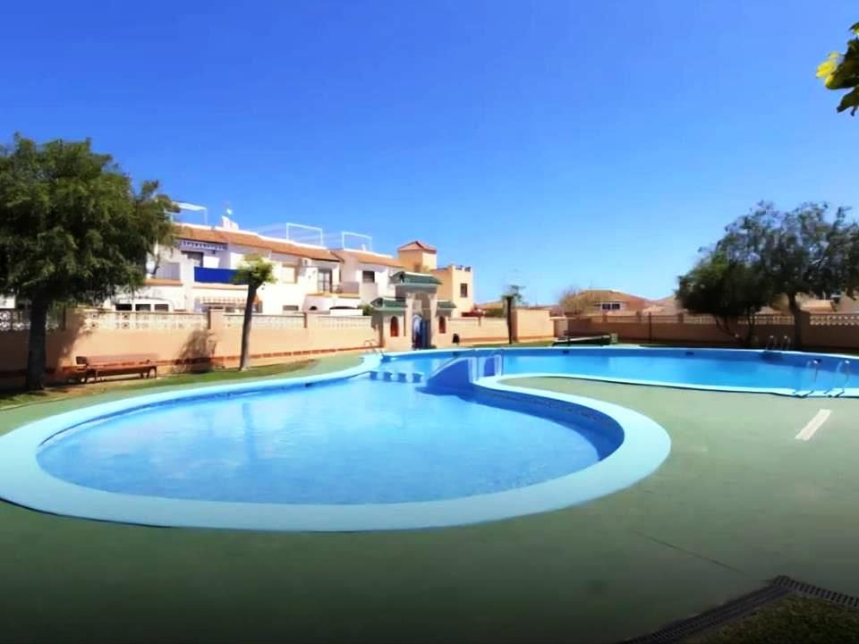 Bungalow i La Florida (Orihuela Costa), Alicante - foto 1
