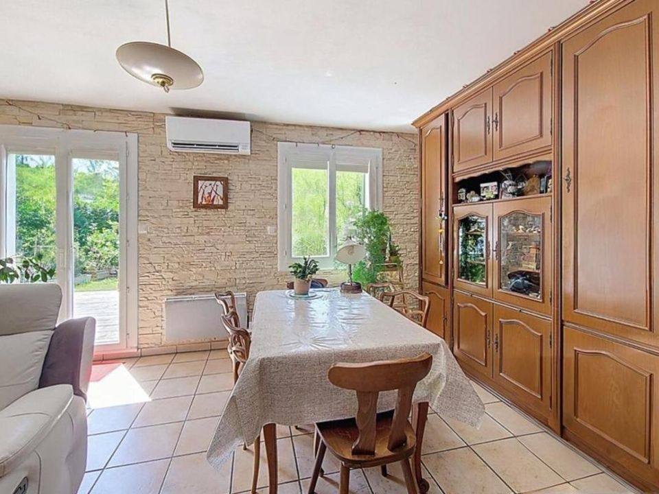 Villa in Etampes, Essonne - photo 2